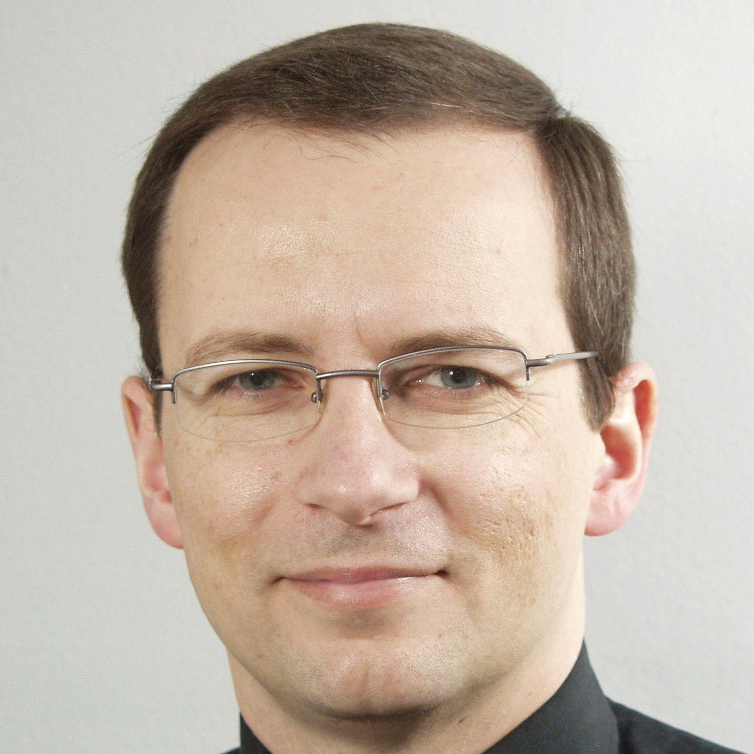 Dr. Matthias Letzel